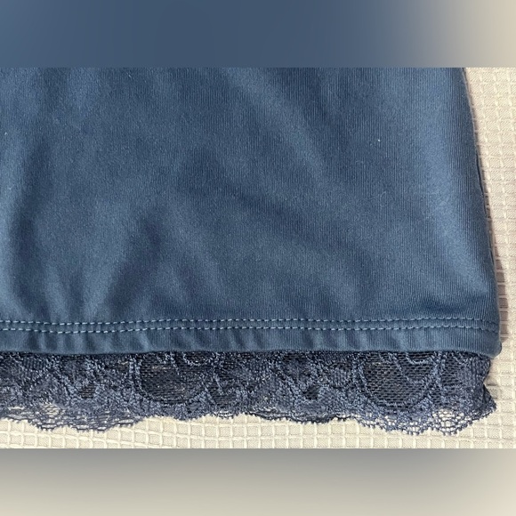 New York & Company Blue Sleeveless Fitted Camisole Tank Top Lace Detail XS - Picture 3 of 10